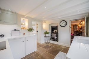 Kitchen- click for photo gallery